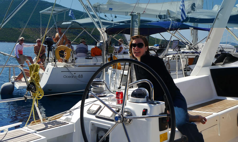 article crewed cabin charter