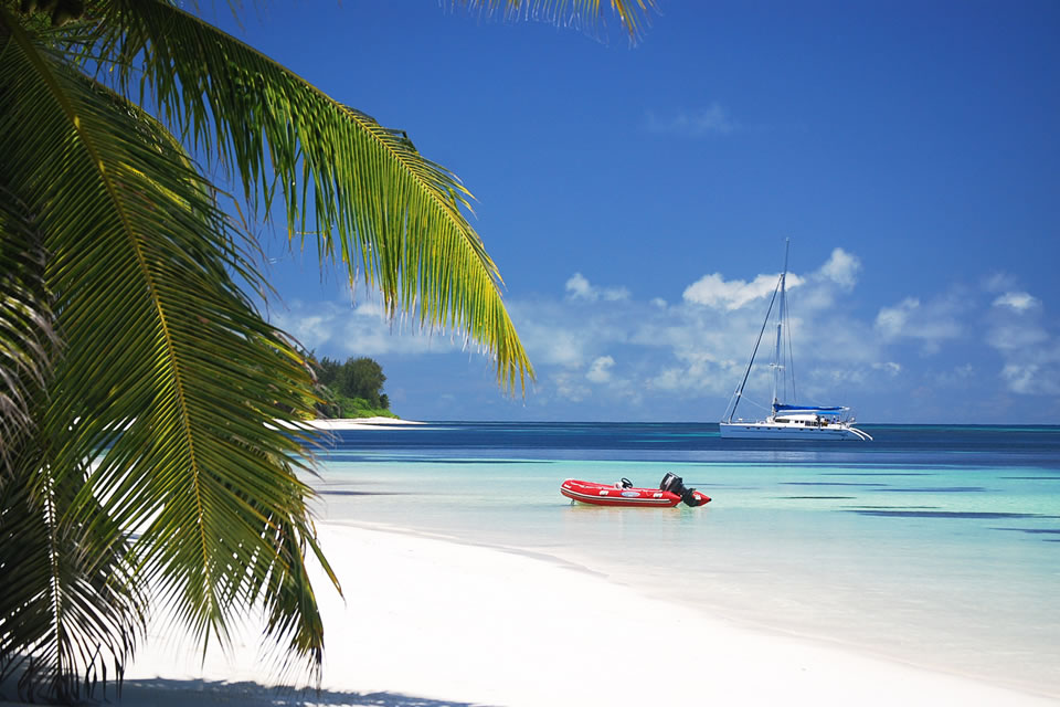 luxury seychelles yacht charter sailing holiday destination